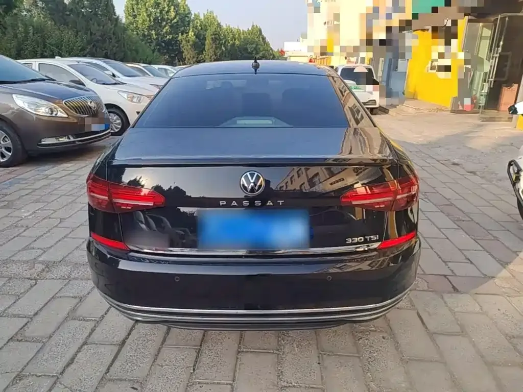 Volkswagen Passat — фото 9