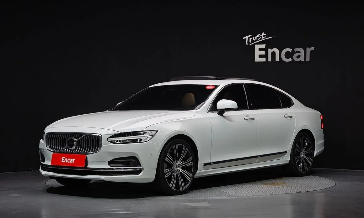 Volvo S90 — фото 1