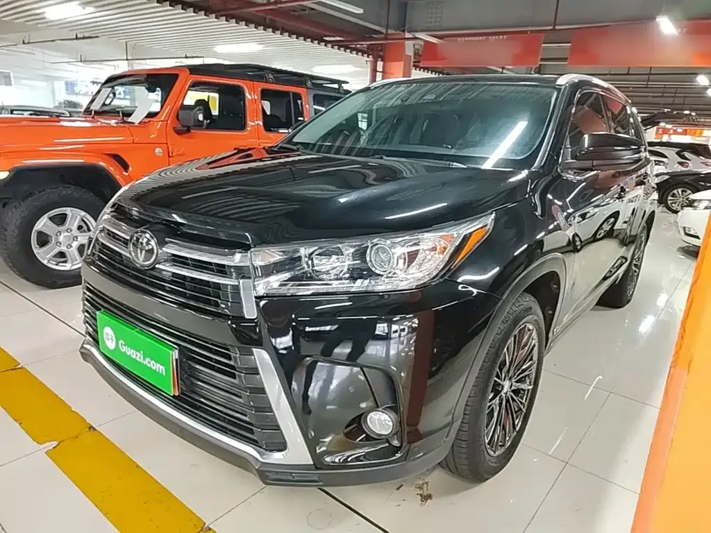 Toyota Highlander — фото 7
