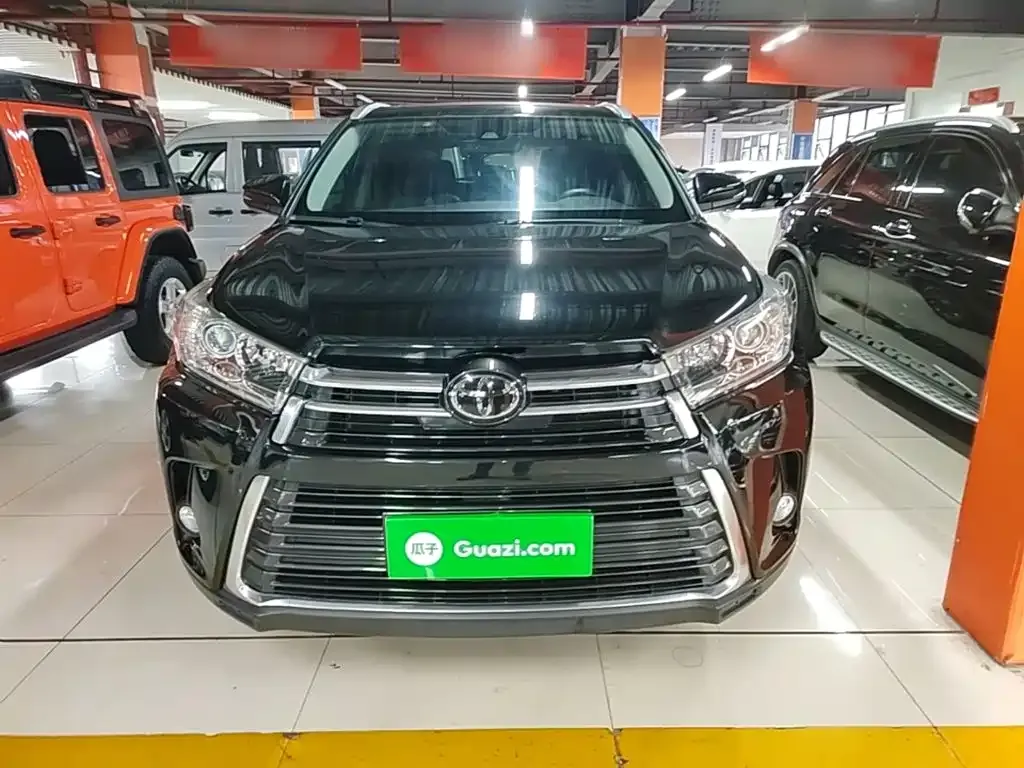 Toyota Highlander — фото 4