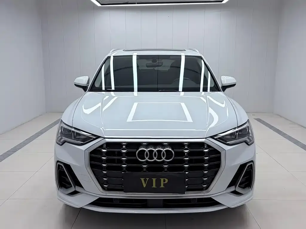 Audi Q3 — фото 7
