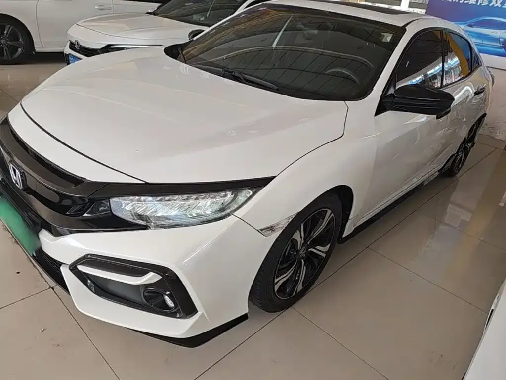 Honda Civic — фото 1
