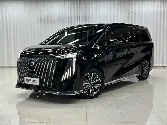 GAC Motor Trumpchi M8 — фото 1