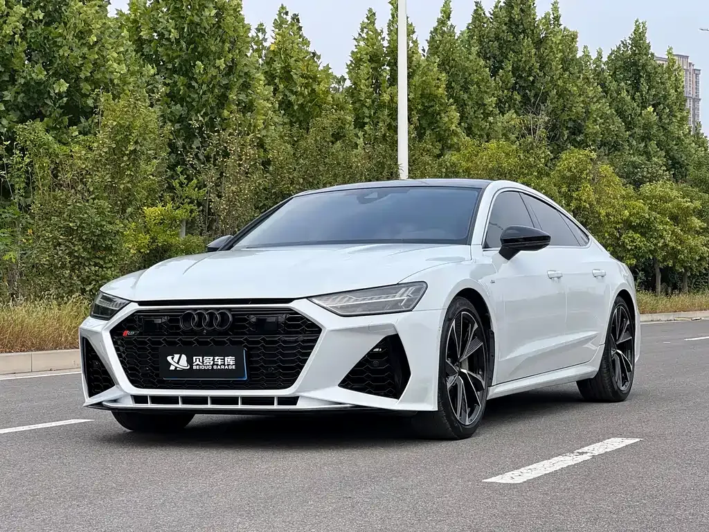 Audi A7 — фото 1
