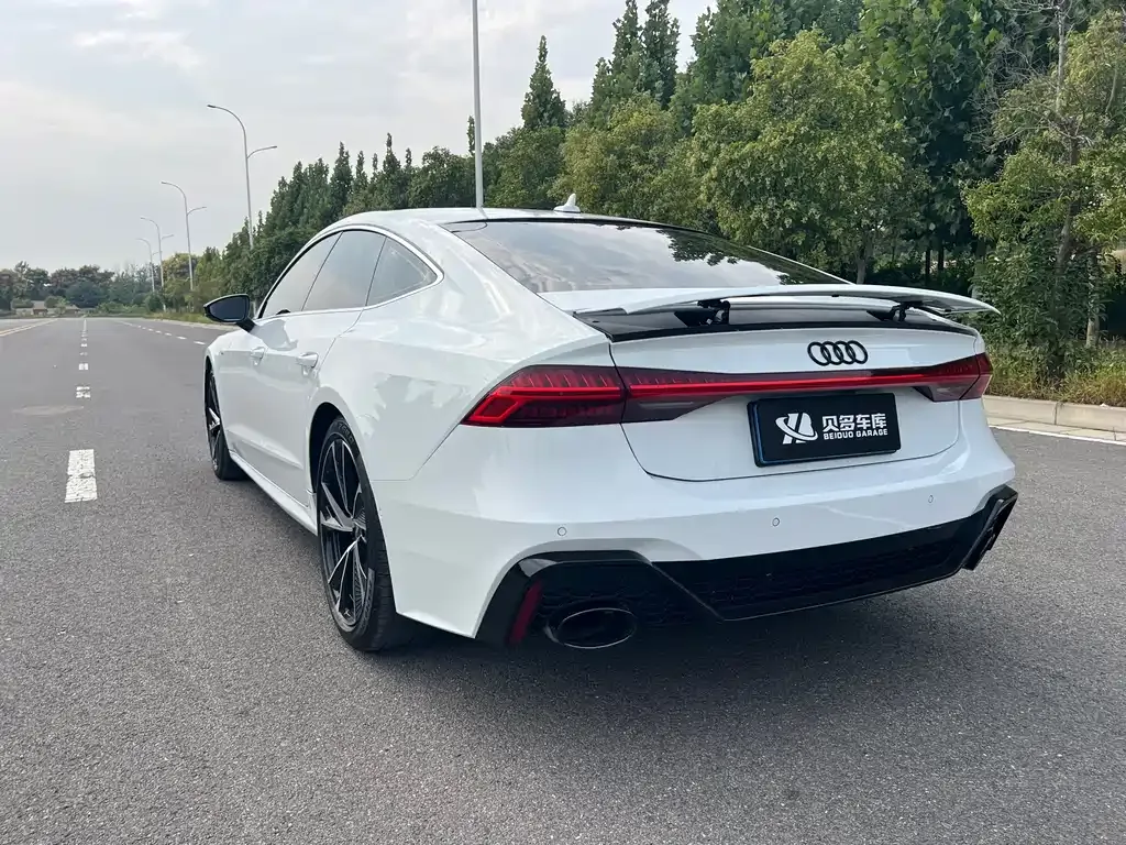 Audi A7 — фото 2