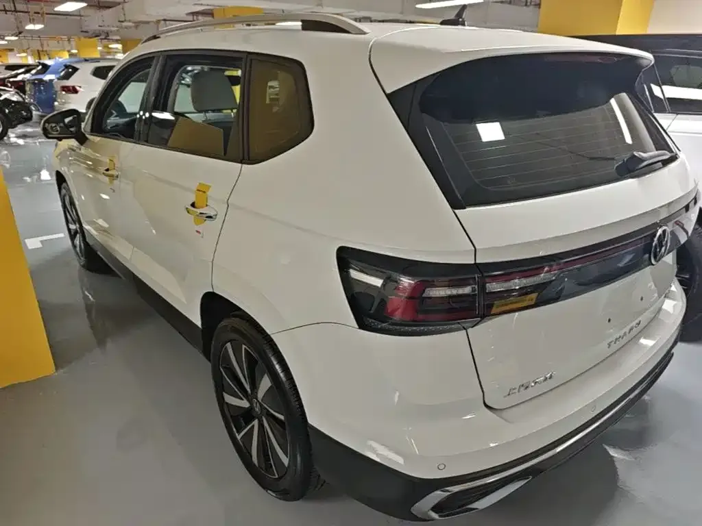 Volkswagen Tharu — фото 2