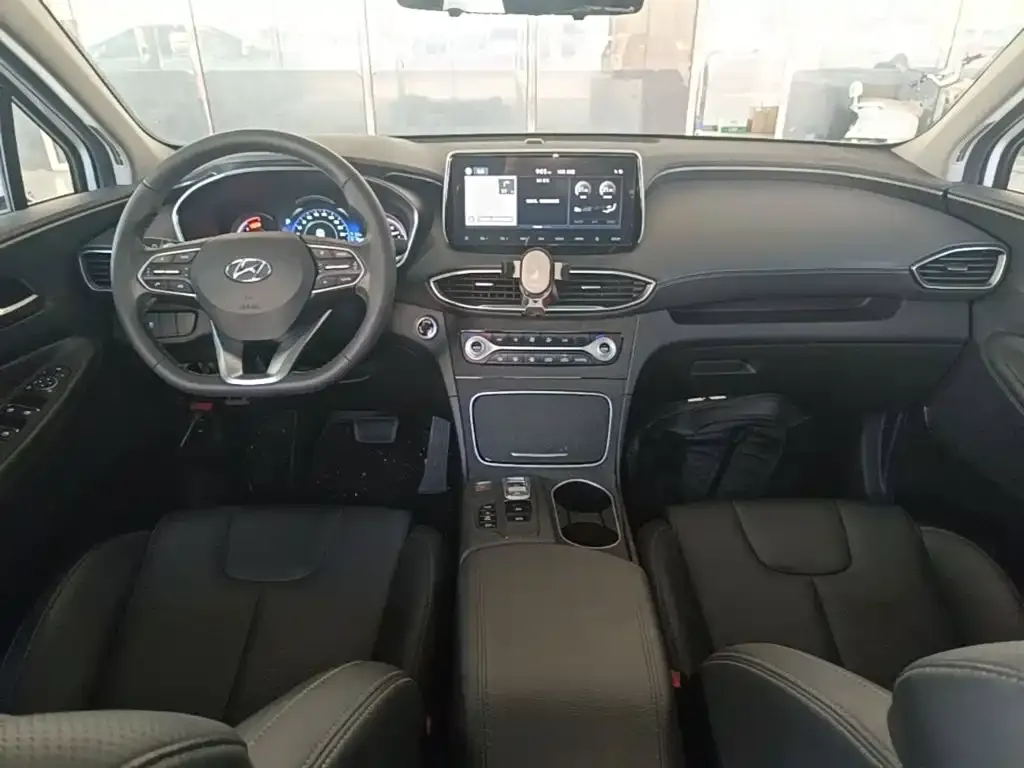Hyundai Santa Fe — фото 2