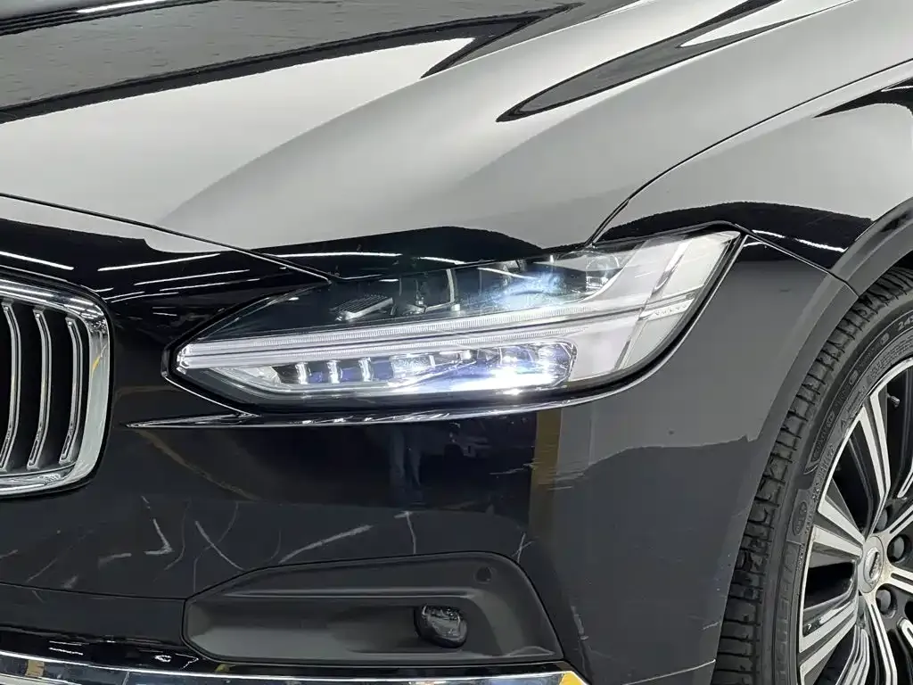 Volvo S90 — фото 10