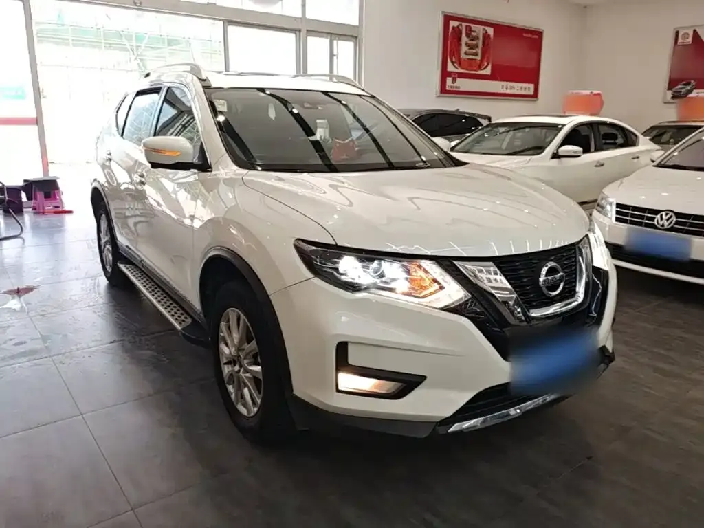 Nissan X-Trail — фото 8