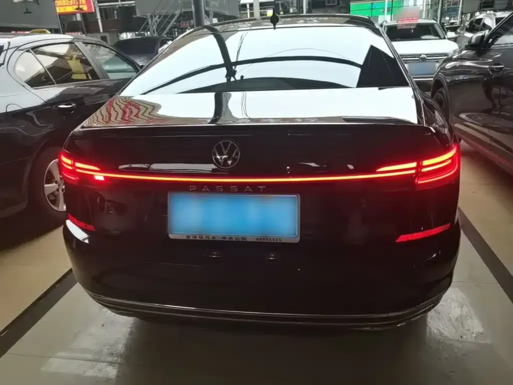 Volkswagen Passat — фото 9