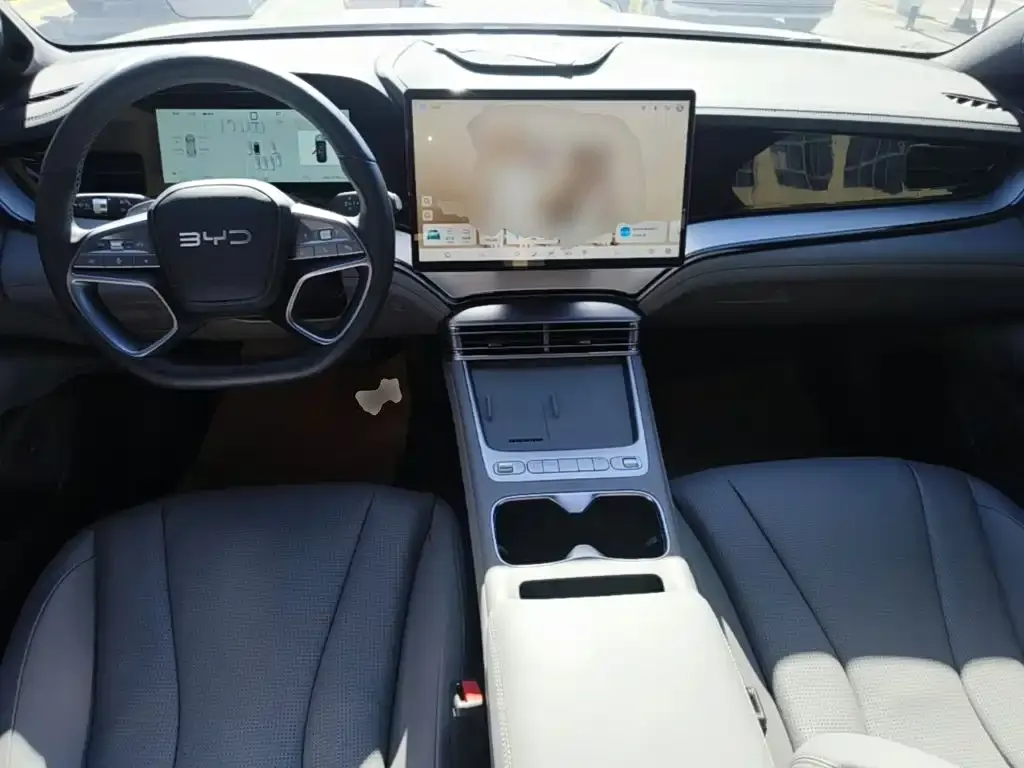 BYD Seal 07 DM-i — фото 8