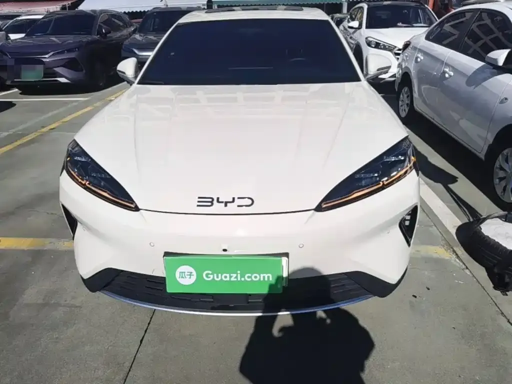 BYD Seal 07 DM-i — фото 10