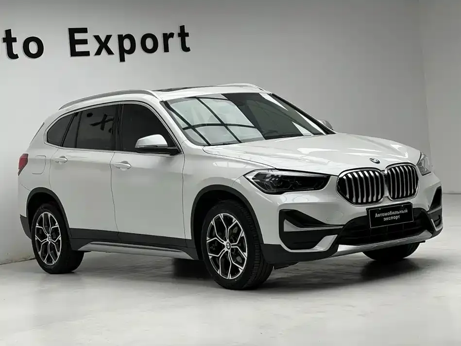 BMW X1 — фото 8