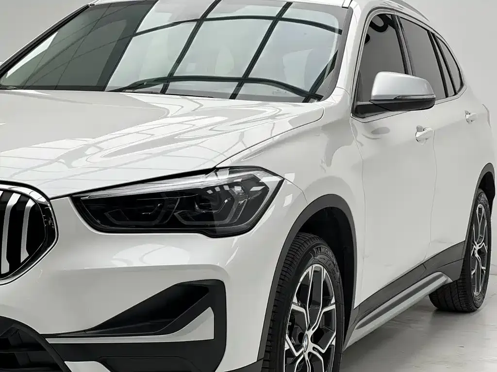 BMW X1 — фото 3