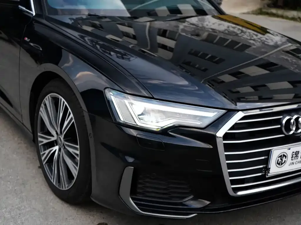 Audi A6L — фото 2