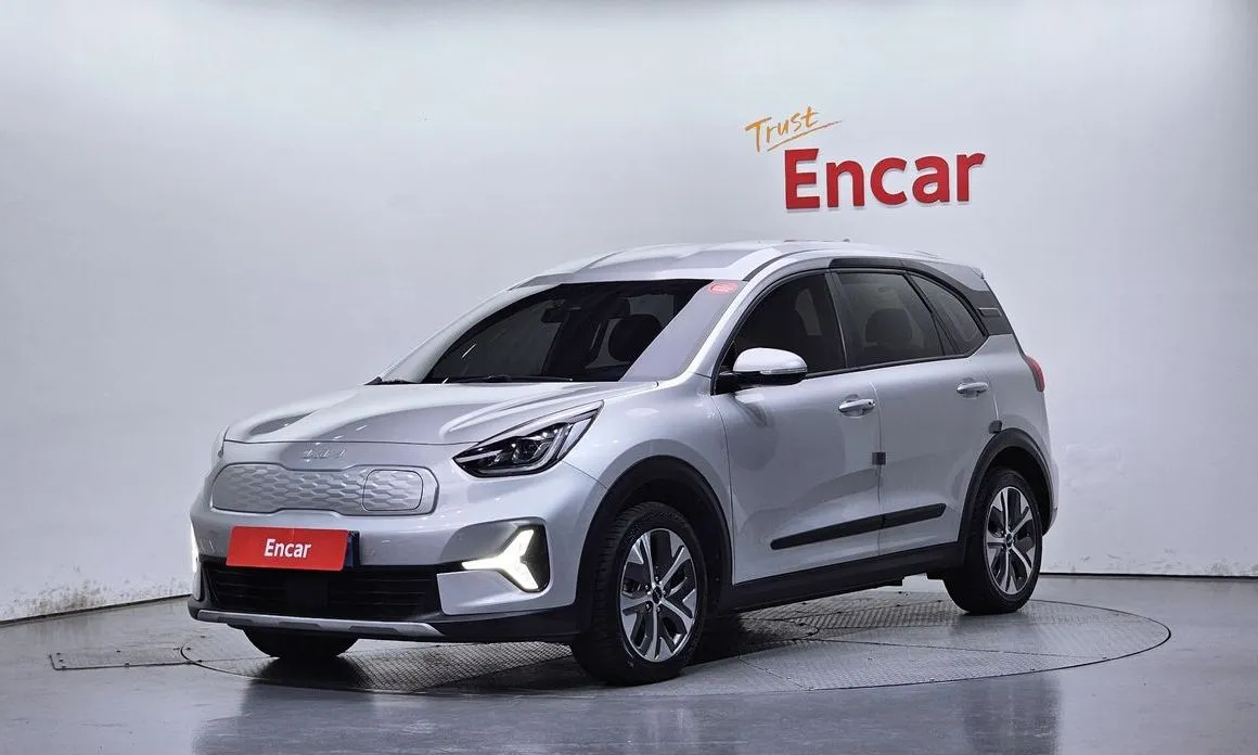 Kia Niro — фото 1
