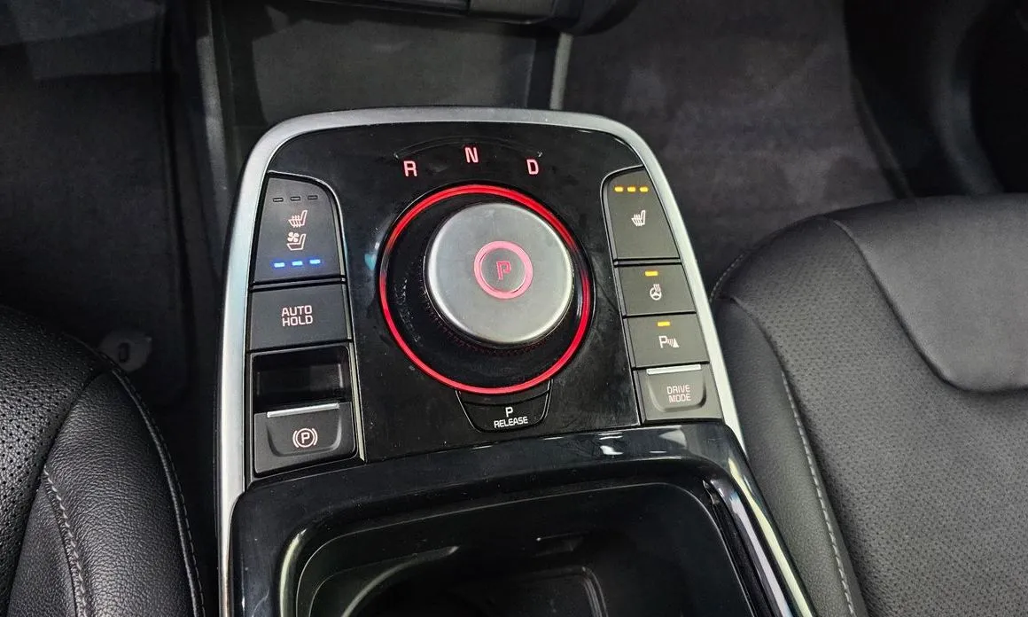Kia Niro — фото 9