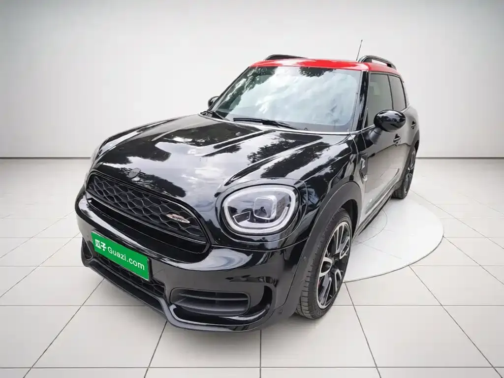MINI Countryman JCW — фото 1