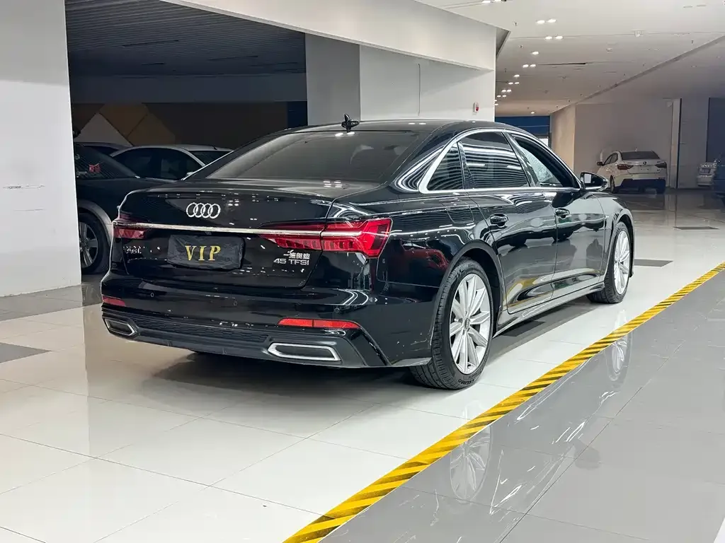 Audi A6L — фото 3