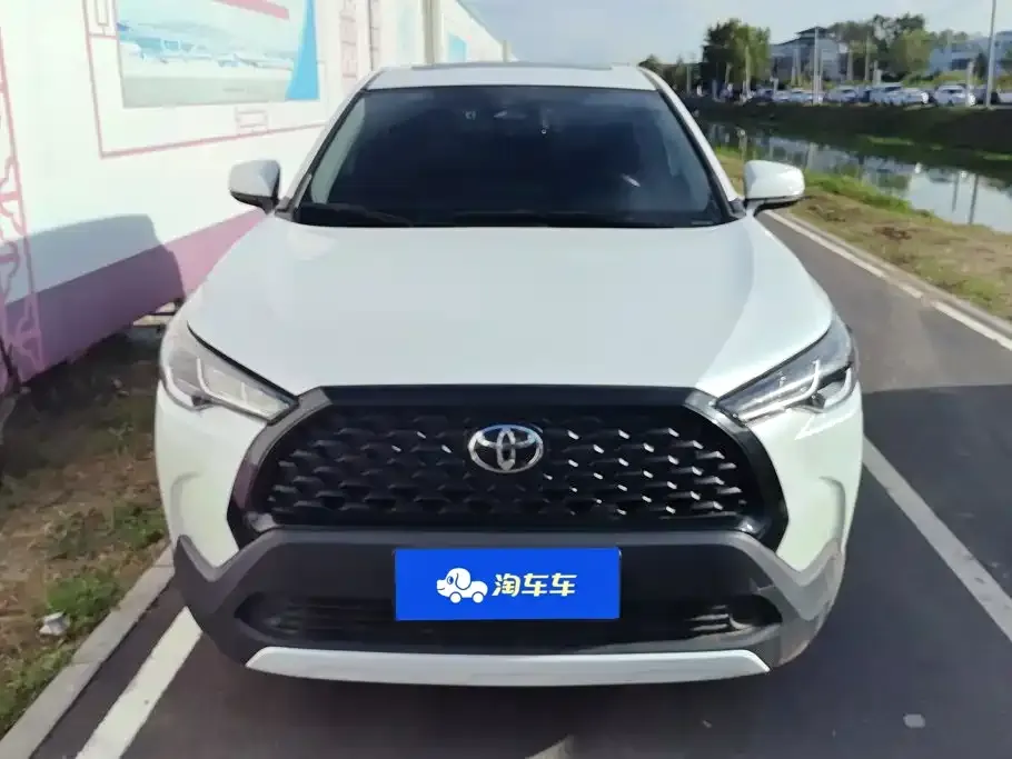 Toyota Corolla Cross — фото 2