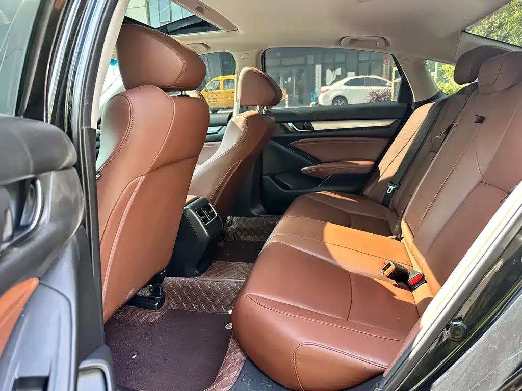 Honda Inspire — фото 4