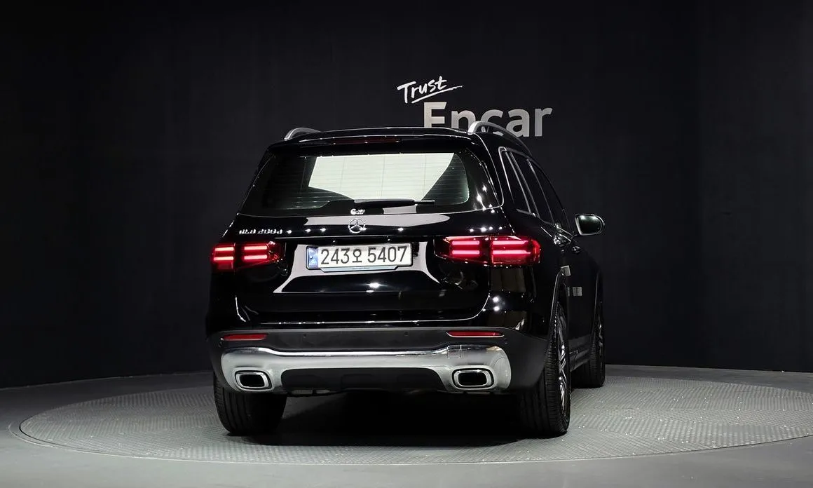 Mercedes-Benz GLB-Class — фото 5