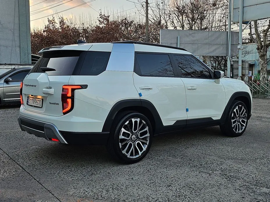 KG Mobility (Ssangyong) Torres — фото 10