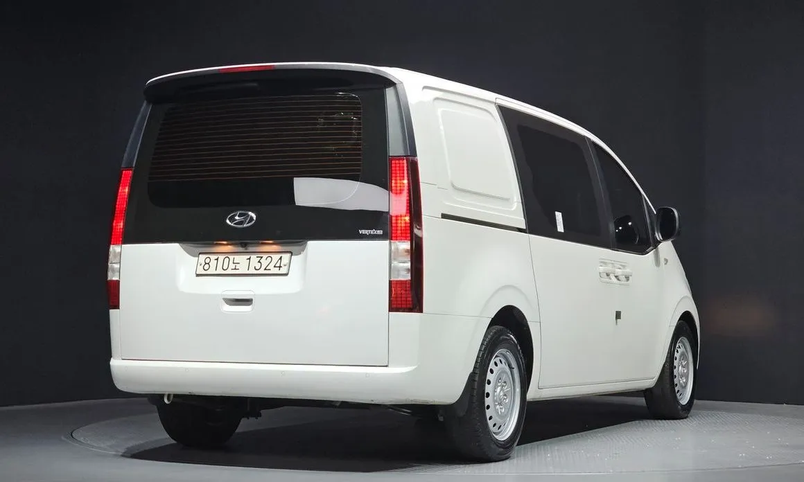 Hyundai Staria — фото 3