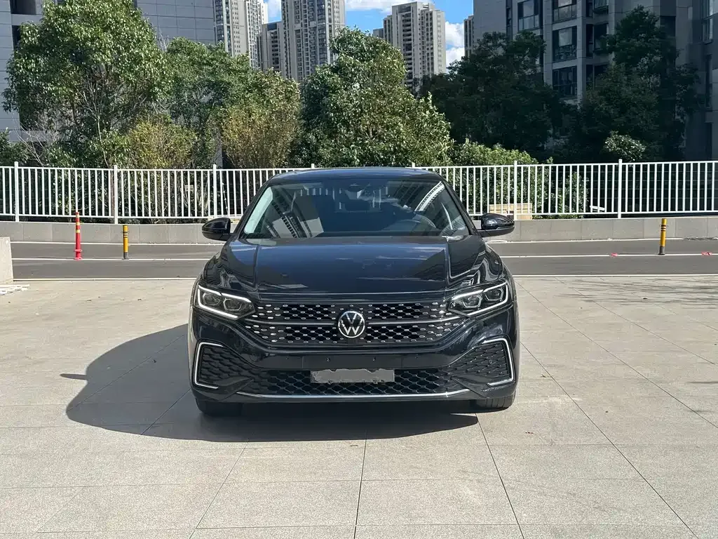 Volkswagen Passat — фото 7