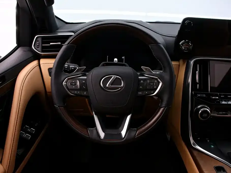 Lexus LX — фото 5