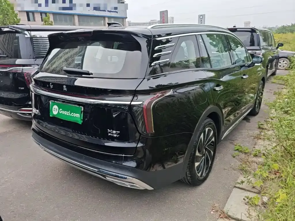 Hongqi HS7 PHEV — фото 2