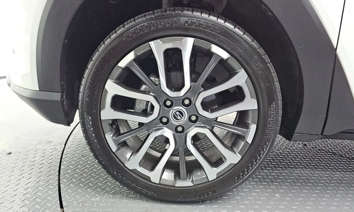 KG Mobility (Ssangyong) Torres — фото 4