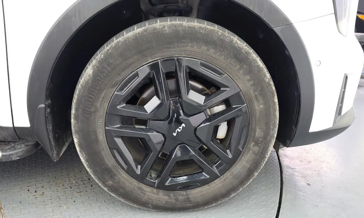 Kia Sorento — фото 10