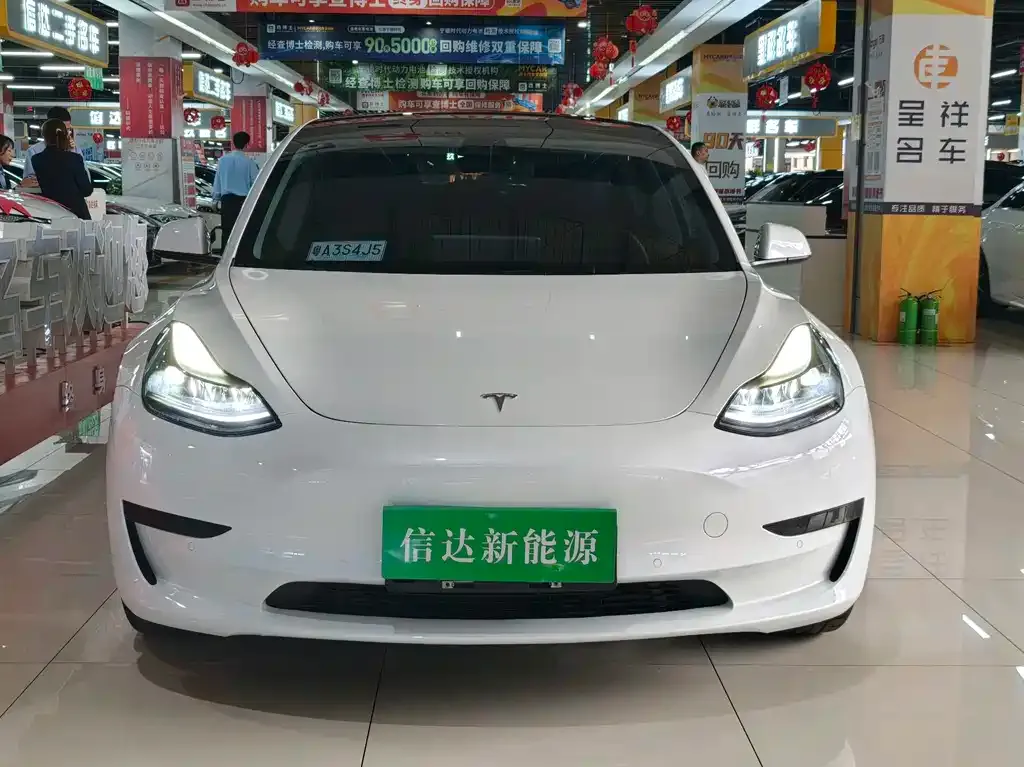 Tesla Model Y — фото 3