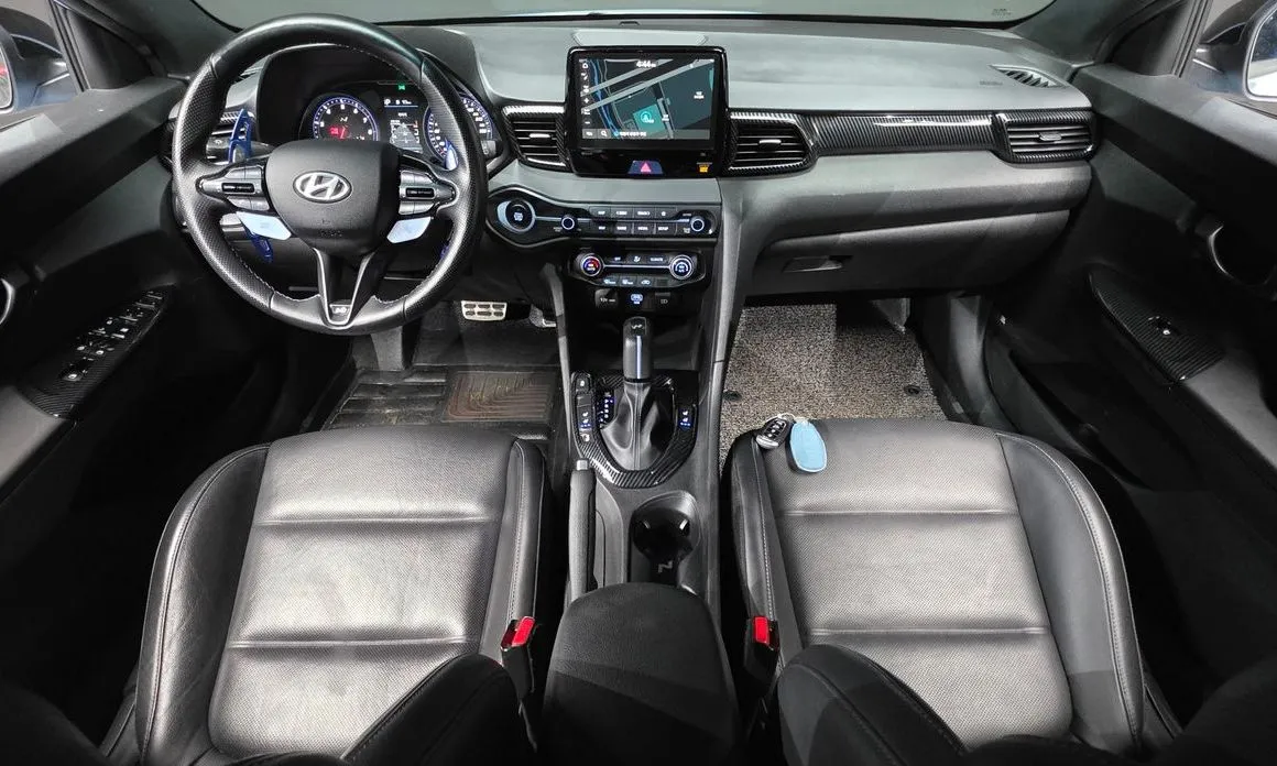 Hyundai Veloster — фото 9