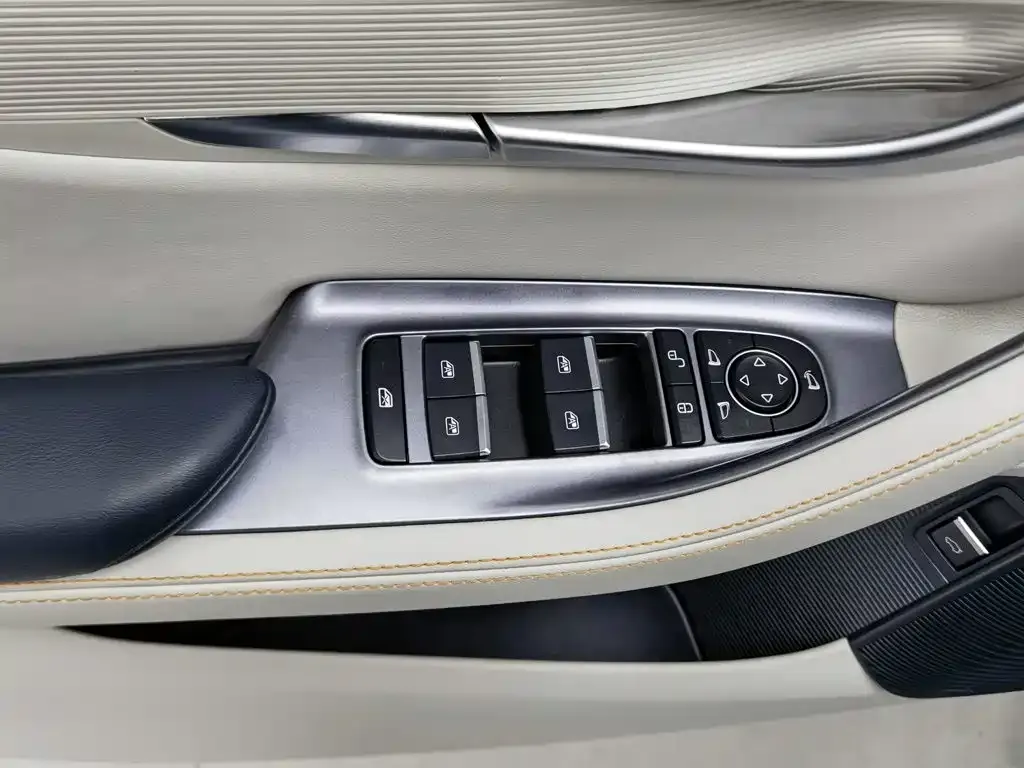 BYD PLUS New Energy — фото 8