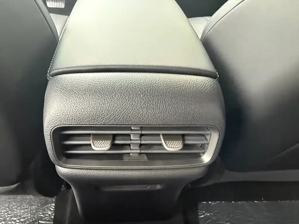 BYD Seal 05 DM-i — фото 3
