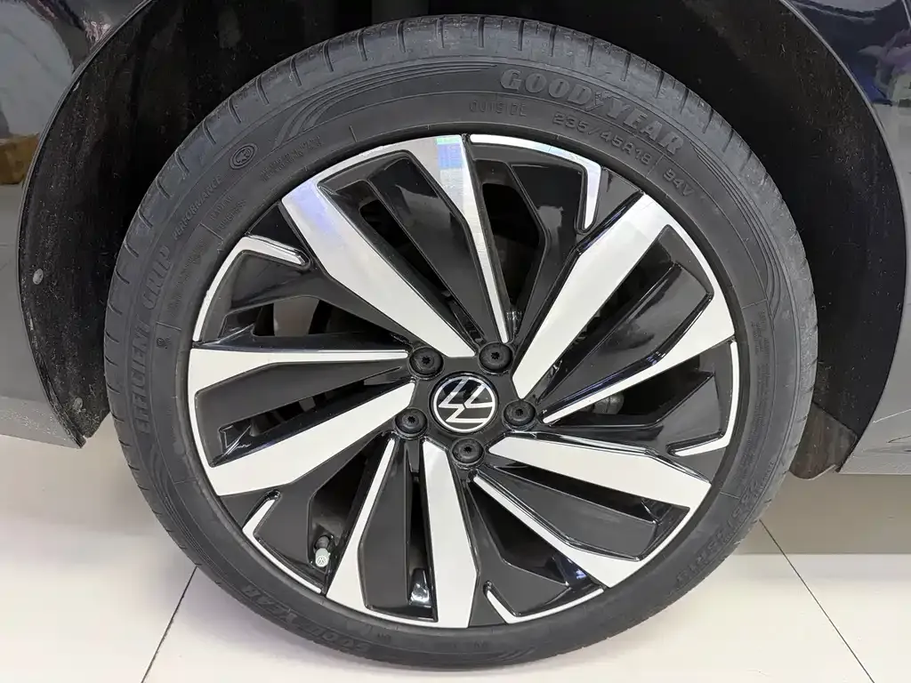 Volkswagen Passat — фото 2