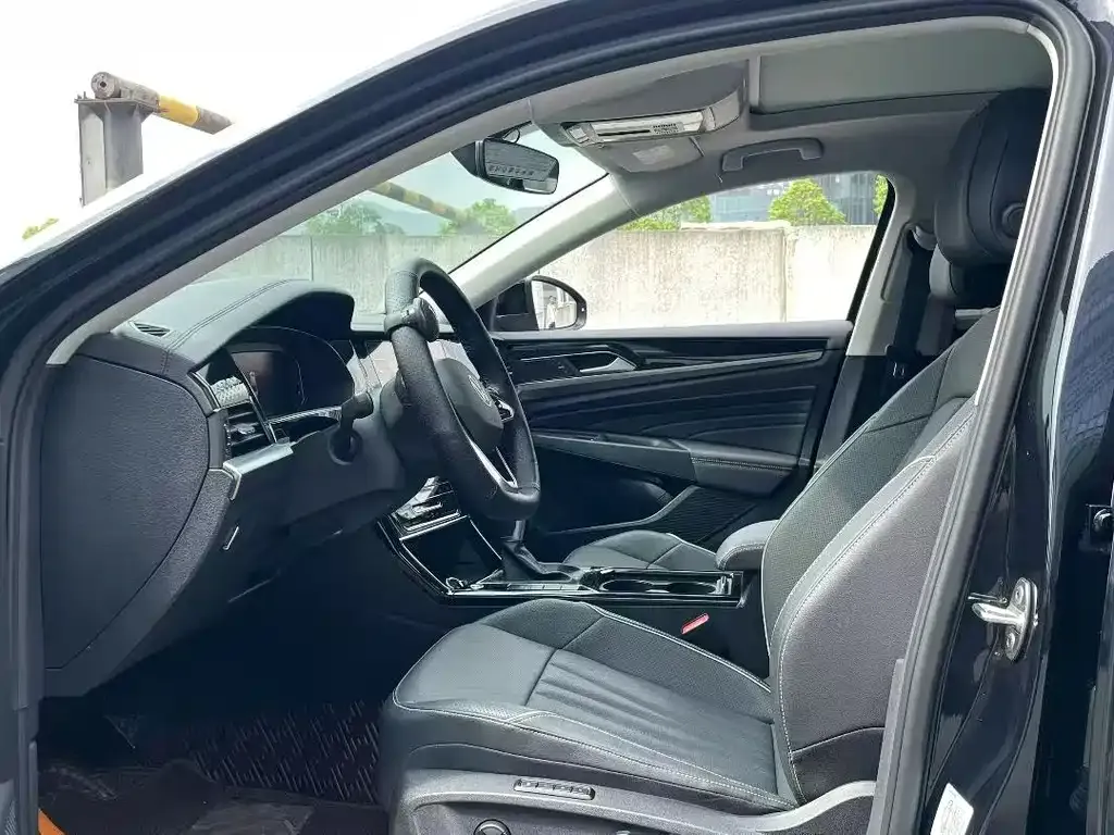 Volkswagen Passat — фото 5