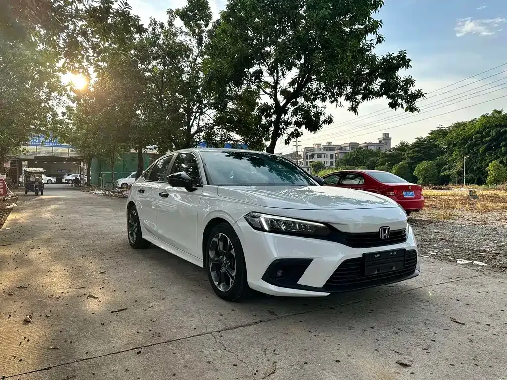 Honda Civic — фото 8
