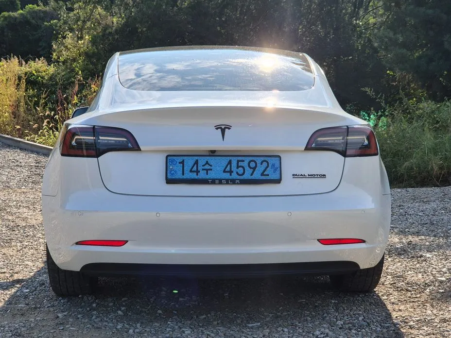 Tesla Model 3 — фото 5