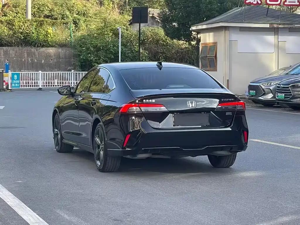 Honda Inspire — фото 8