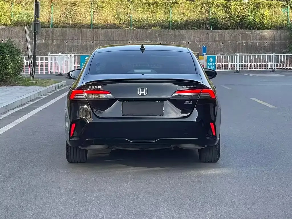 Honda Inspire — фото 6