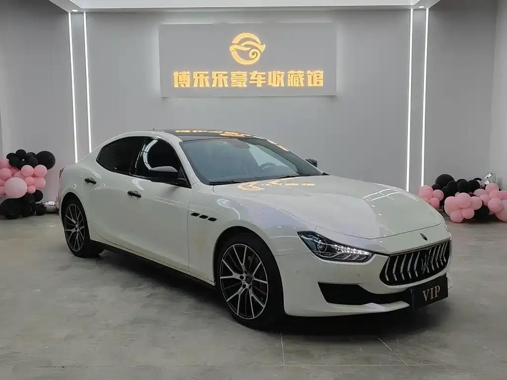 Maserati Ghibli — фото 9