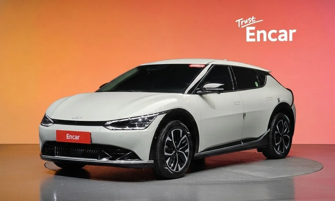 Kia EV6 — фото 1