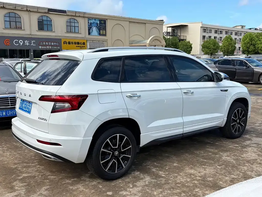 Skoda Karoq — фото 8