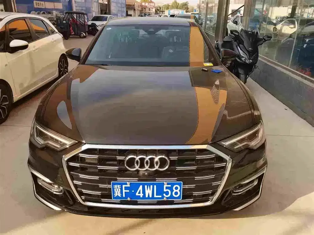 Audi A6L — фото 2
