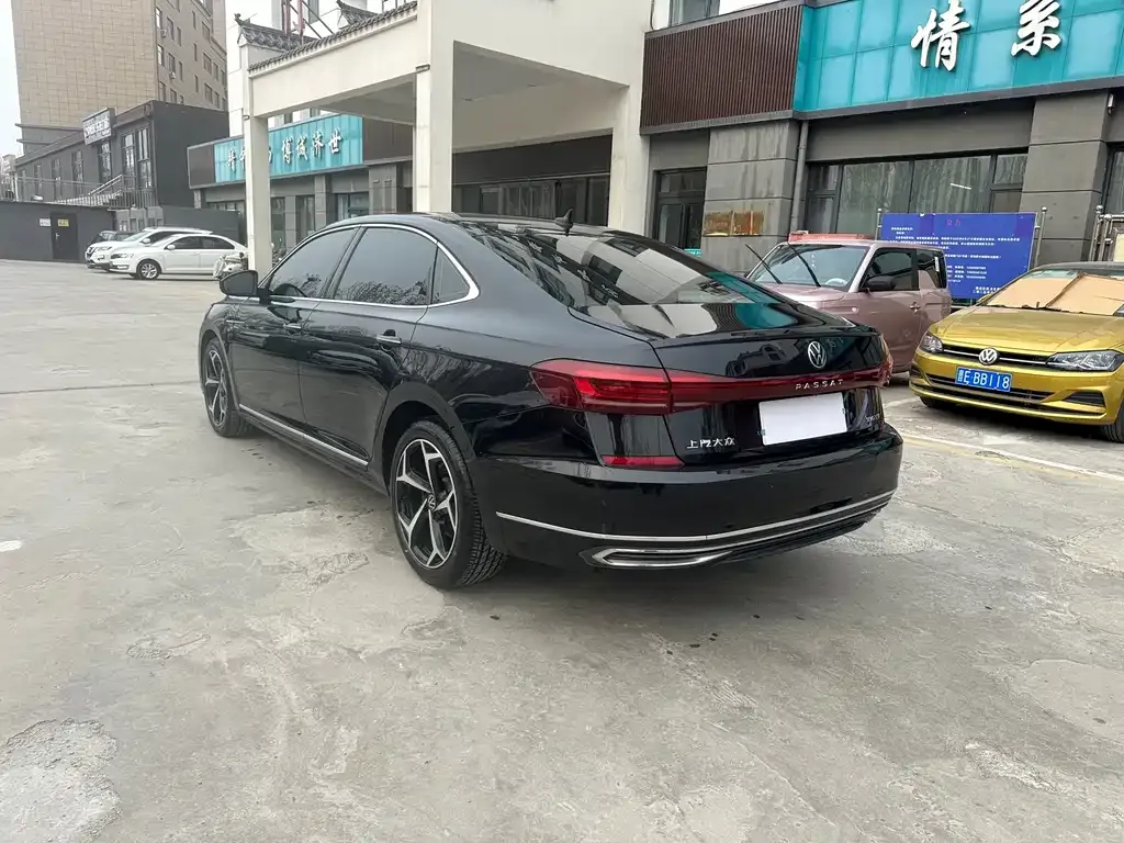 Volkswagen Passat — фото 3