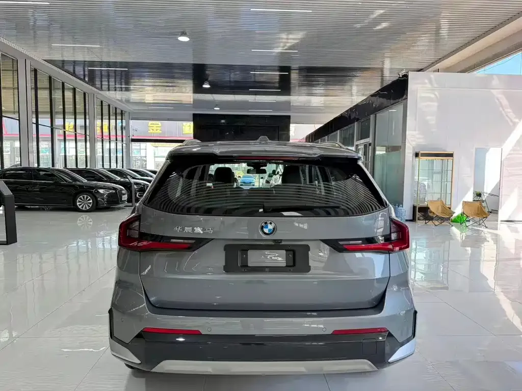 BMW X1 — фото 2