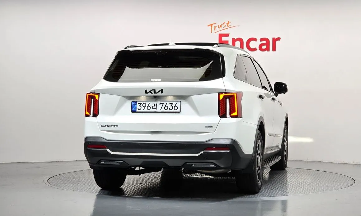 Kia Sorento — фото 10